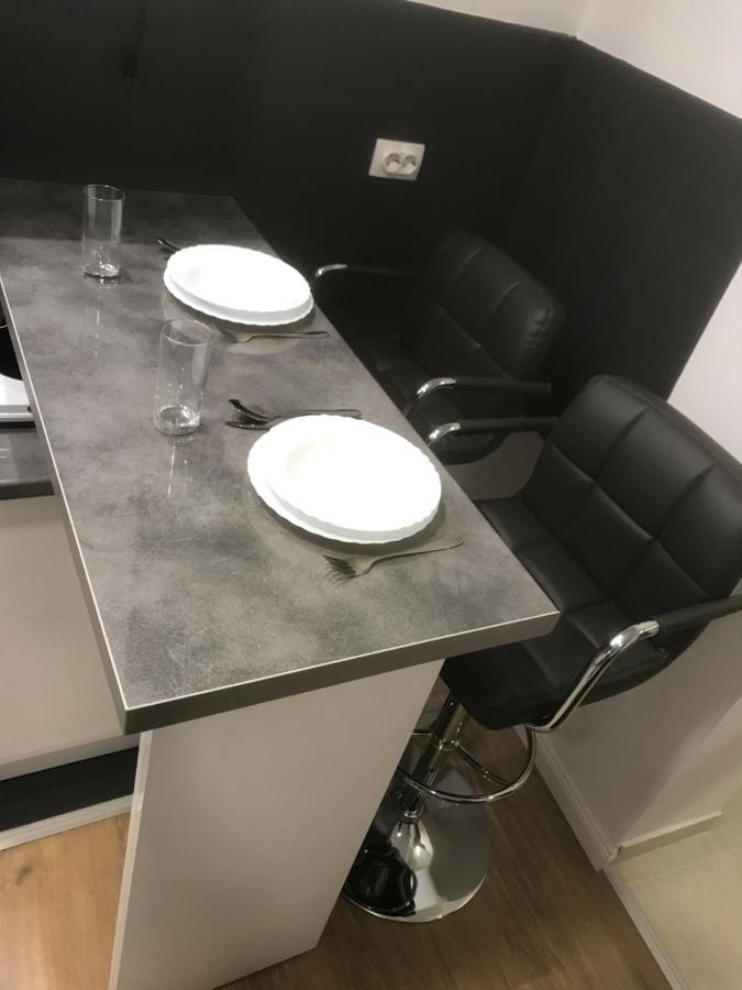 Apartman Kristina Free Parking Novi Sad Eksteriør bilde